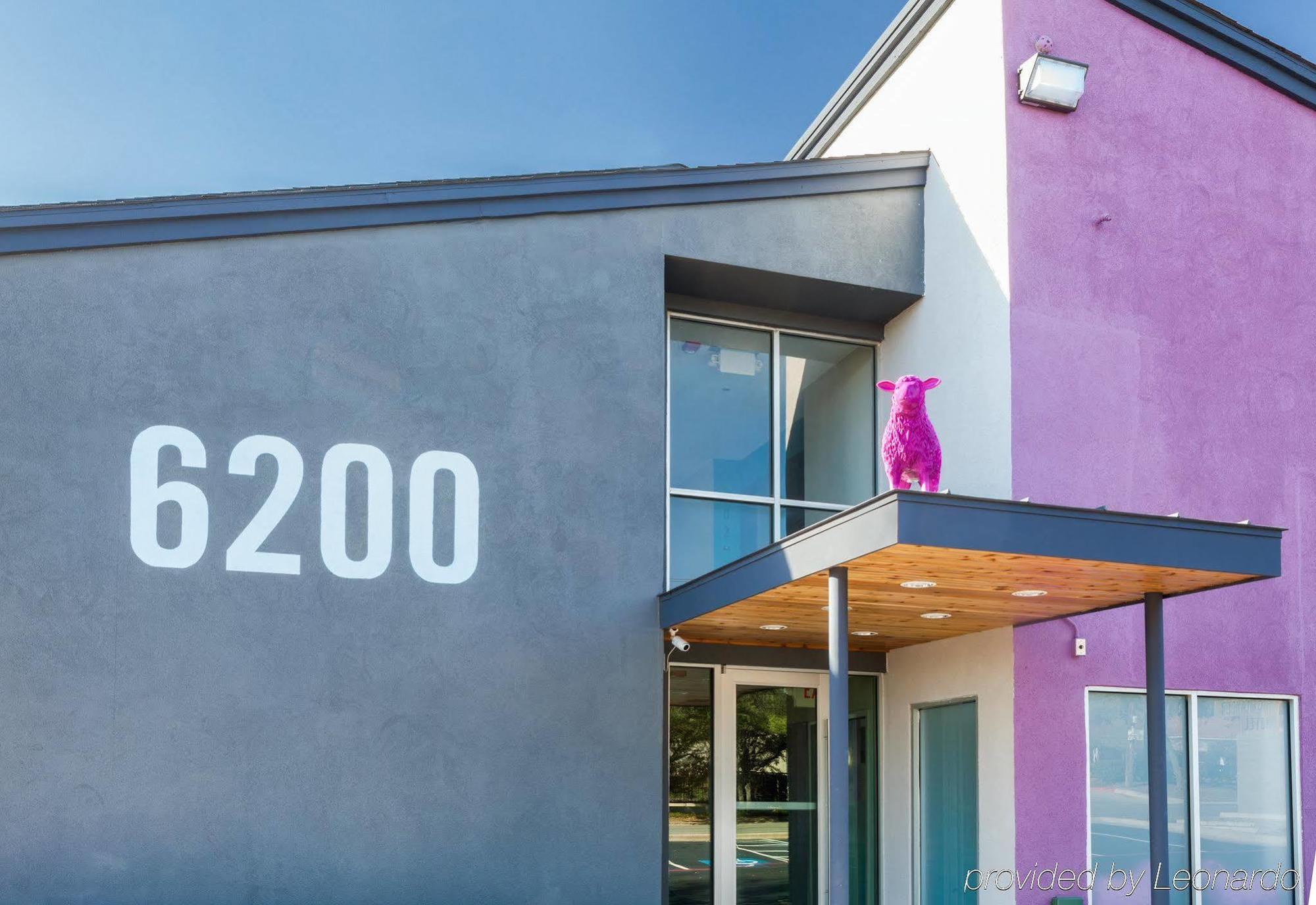 Aae Austin'S Travelodge Экстерьер фото