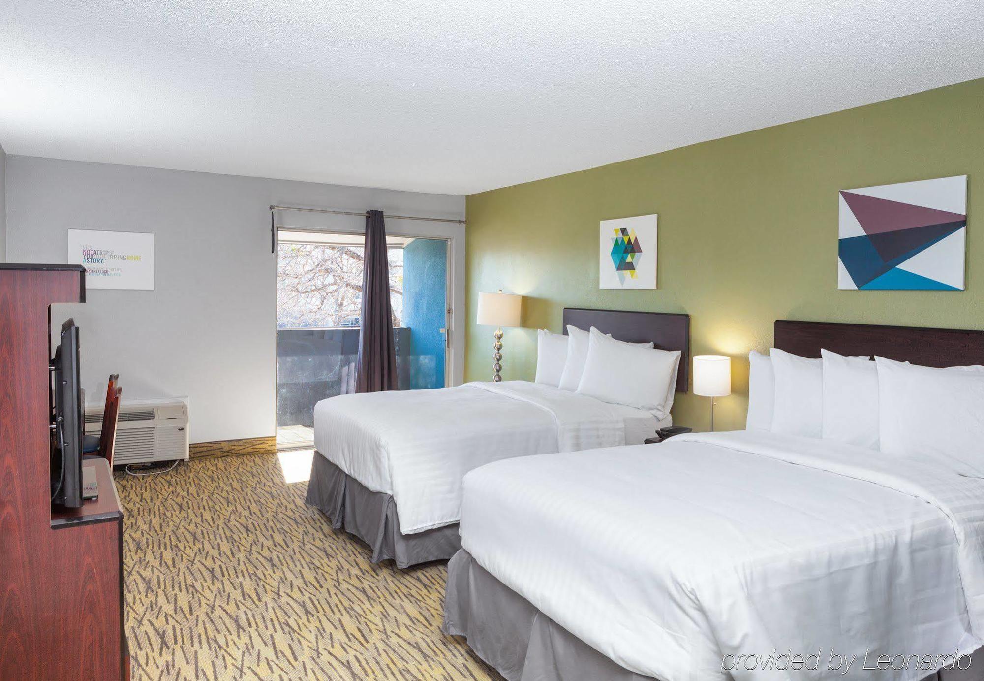 Aae Austin'S Travelodge Экстерьер фото